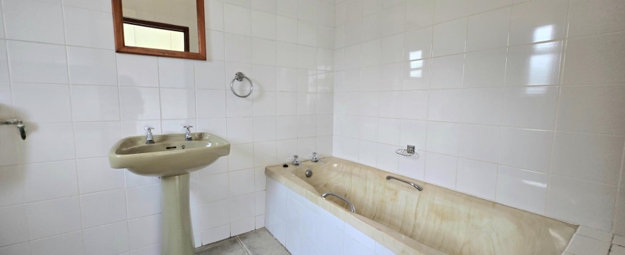 3 Bedroom Property for Sale in Franskraal Western Cape